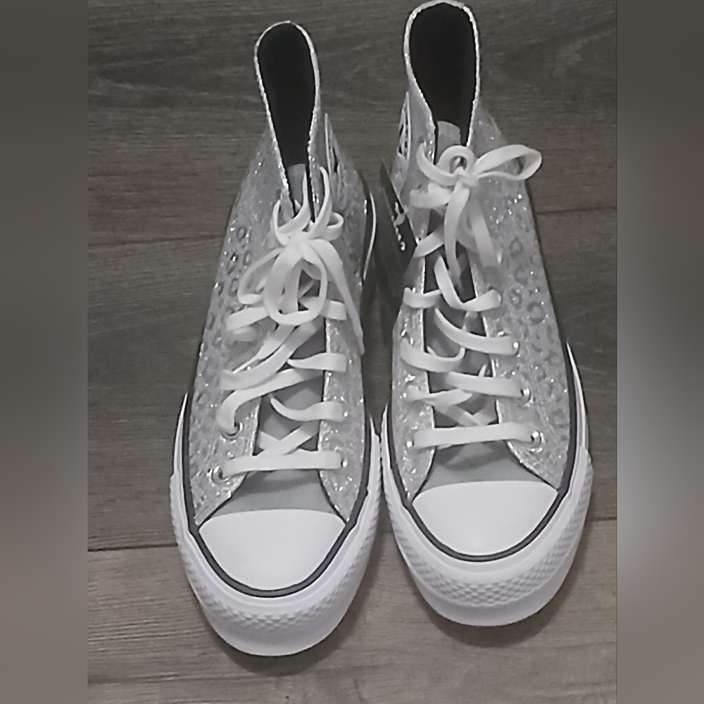 Women's Converse,Chuck Taylor All Star, High-Top Sneakers in gray/silver
